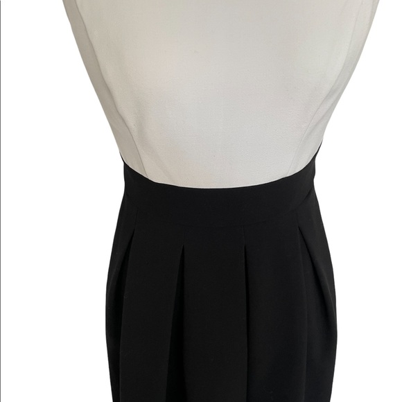 White House Black Market Dress with Beaded and Rhinestone Trim Size 00 - Picture 4 of 10